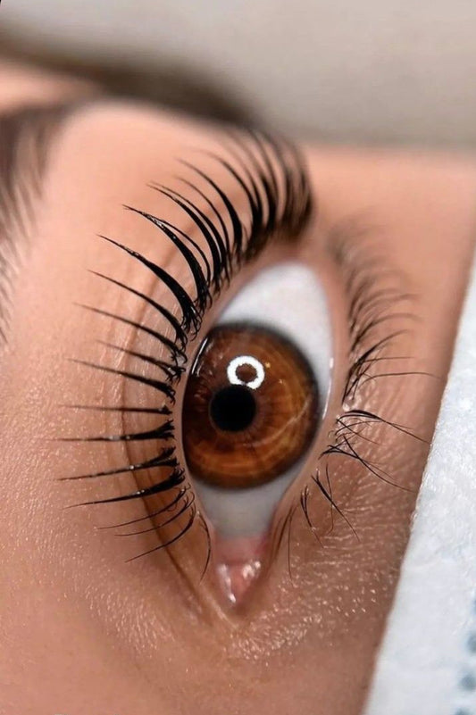 Lash lift and tint